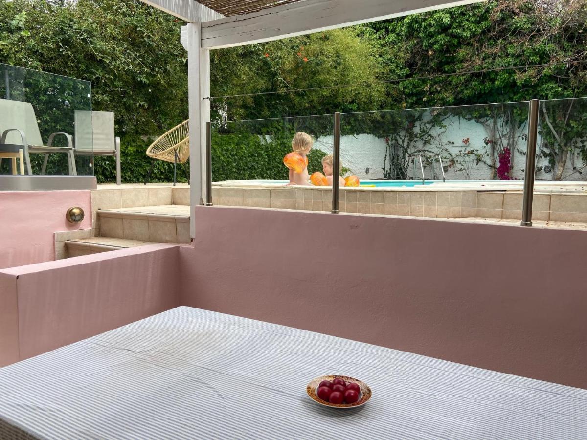 Villa Christina With Private Pool In Saronida, Near Stunning Beaches, Athens Airport & Sounio Екстериор снимка